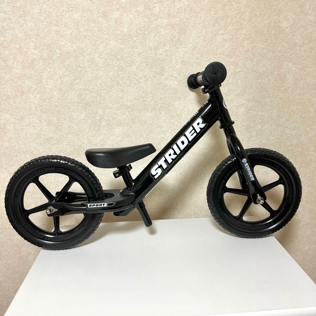 美品✨ ストライダー スポーツ 12インチ キックバイク ブラック プロテクター