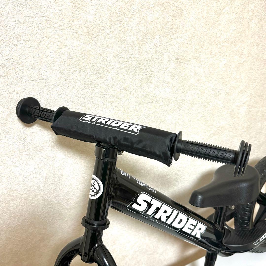美品✨ ストライダー スポーツ 12インチ キックバイク ブラック プロテクター
