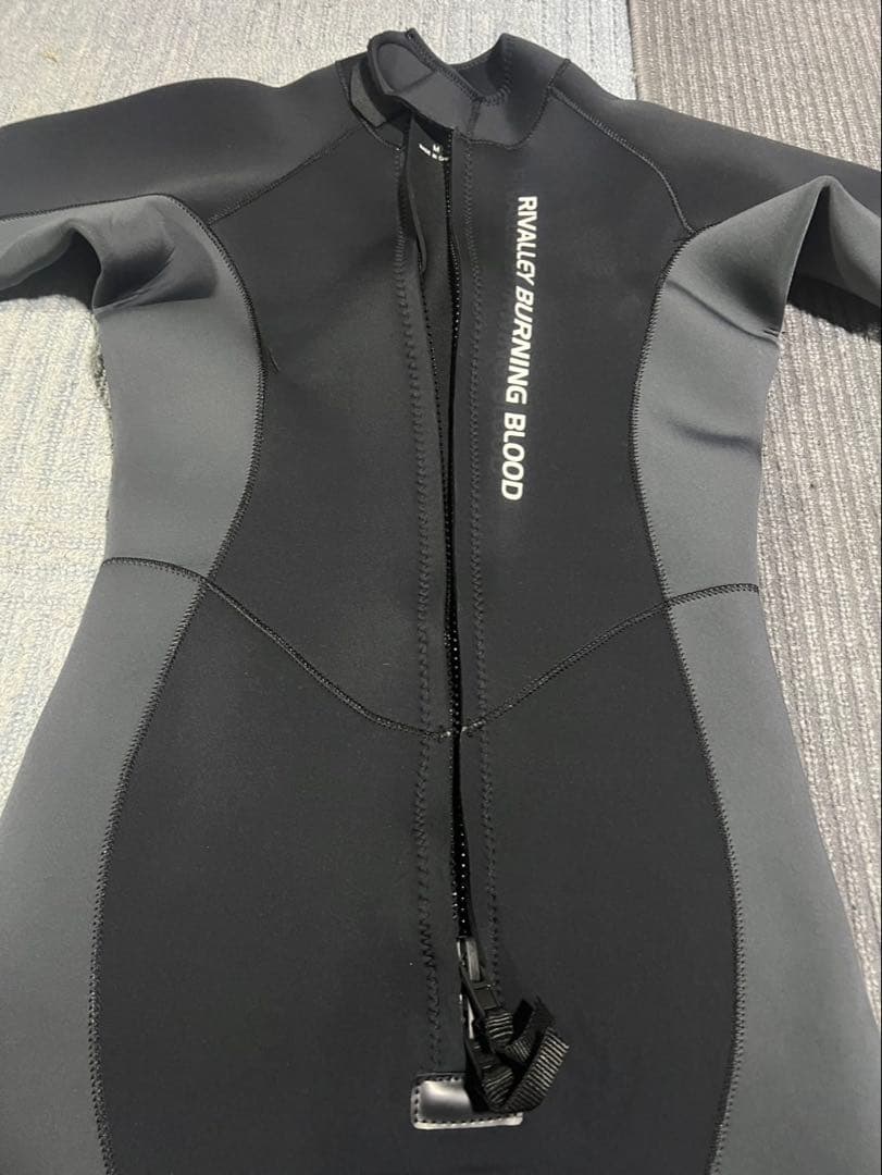 RBB ウェットスーツ　リバレイ　新品同様　美品
