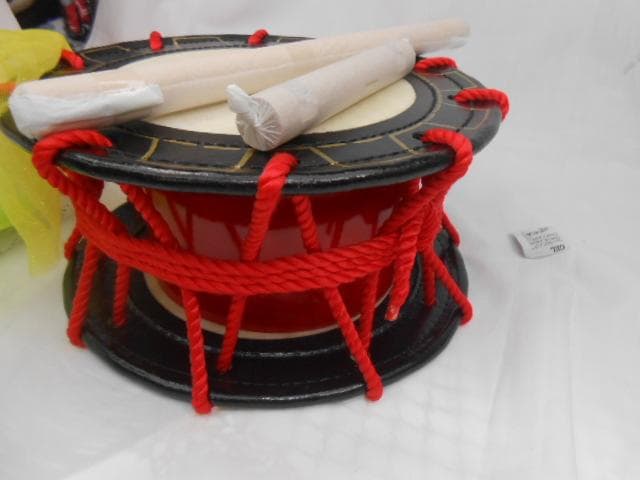 (送料無料)14.980円　Rエイサー締め太鼓25cm 撥付き　跳ねよう