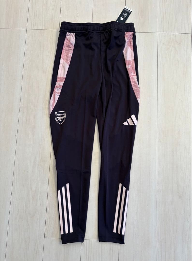 新品タグ付★アディダス★アーセナル ティロ 24 トレーニングパンツ ★Ｍサイズ