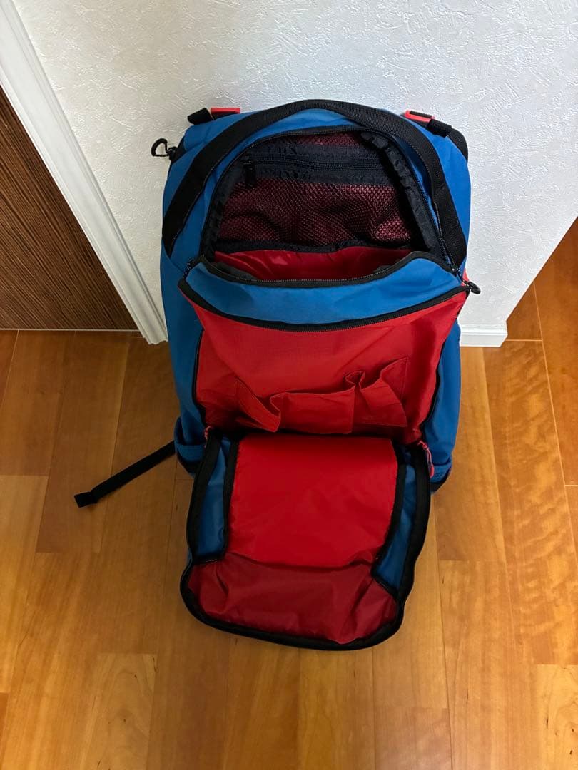 ダカイン バックパック DAKINE POACHER 32L