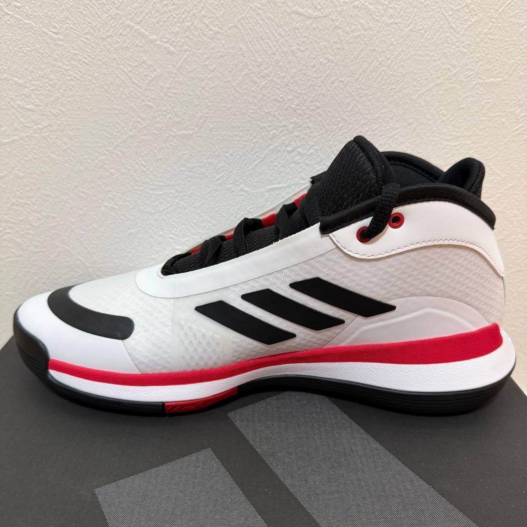 adidas バッシュ　バウンス レジェンズ　バスケ　白　黒赤　28.5cm新品