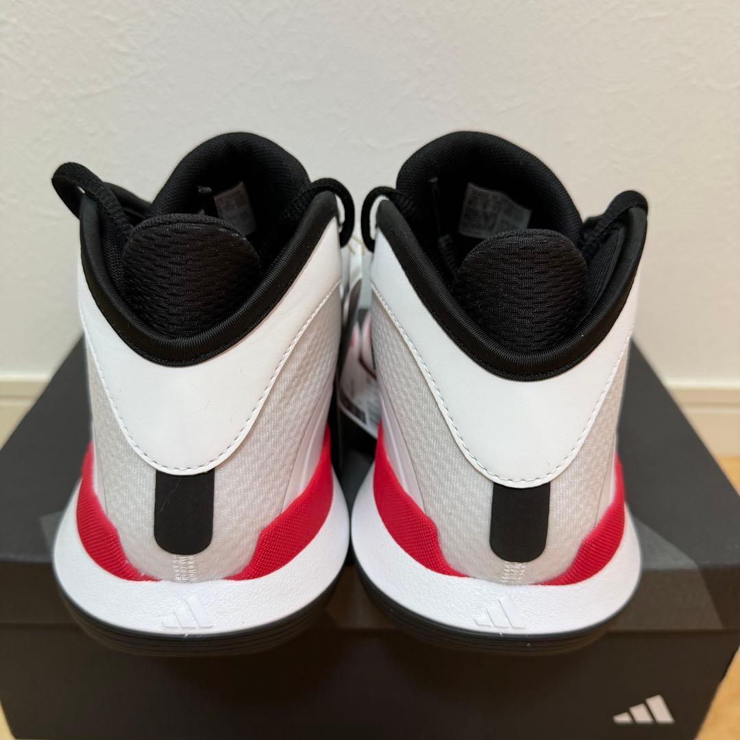 adidas バッシュ　バウンス レジェンズ　バスケ　白　黒赤　28.5cm新品