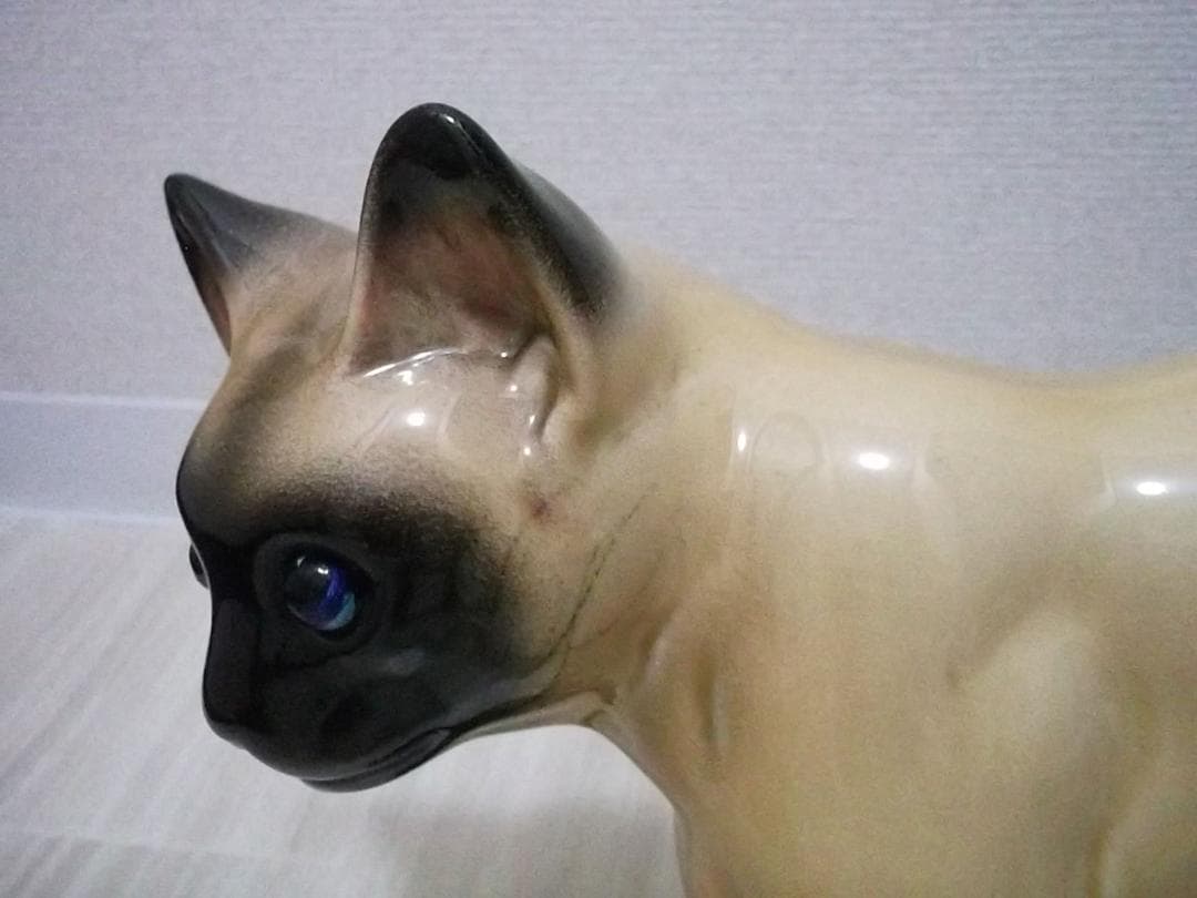 猫　陶器 置物