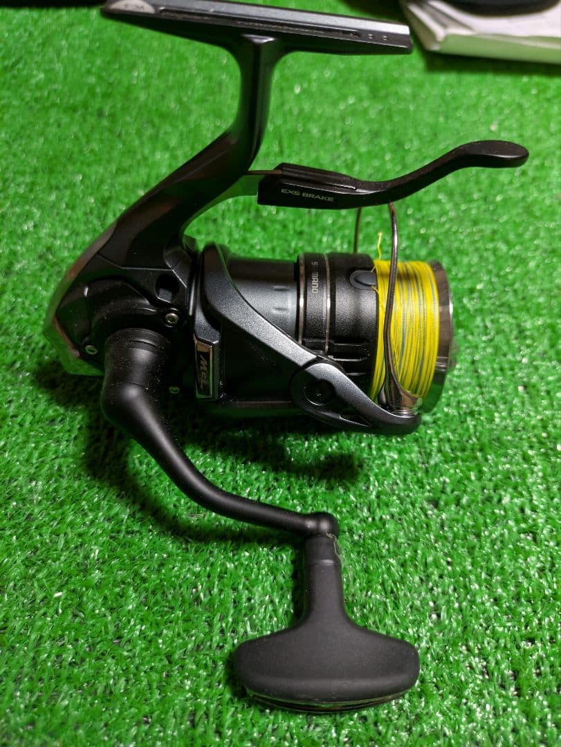 シマノ ハイパーフォース LB C3000MHG スピニングリール