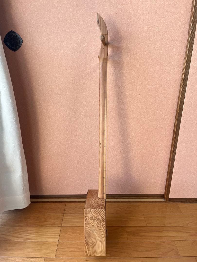 ゴッタン 希少 三味線本体 木製 屋久杉 3弦 四角形