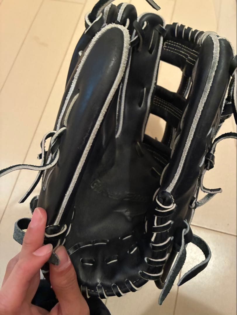 Mizuno Global Elite 硬式グローブ 黒　左手用