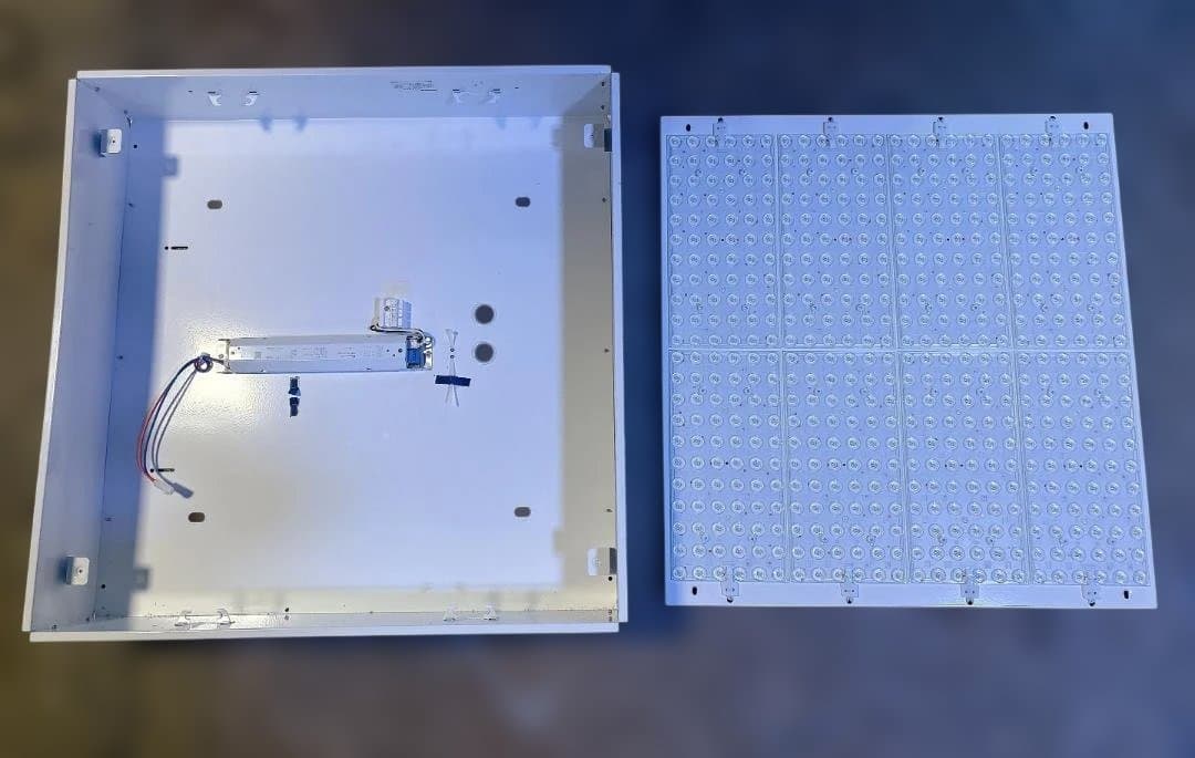 Panasonic 天井埋込型 一体型ベースライト NNF57500JL 中古品