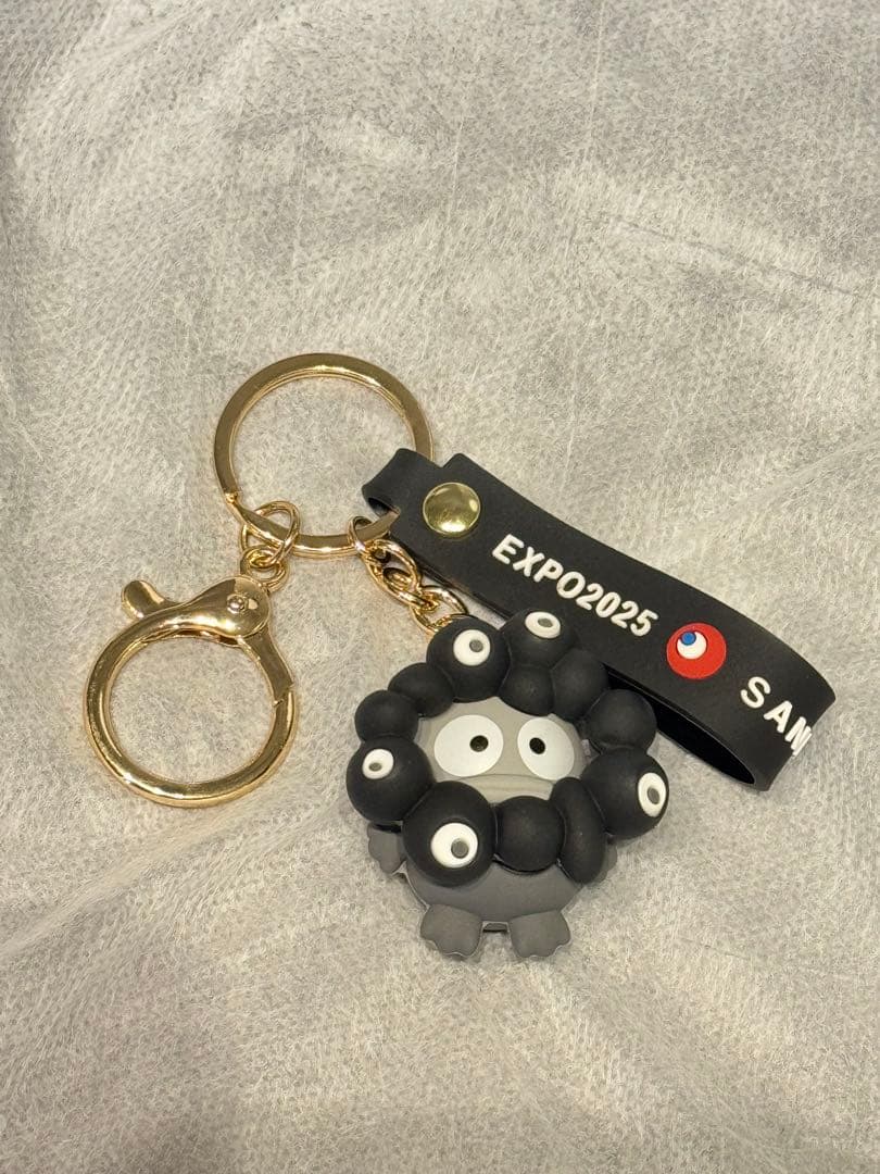 ミャクミャク　サンリオ EXPO2025 キーホルダー　ハンギョドン　黒