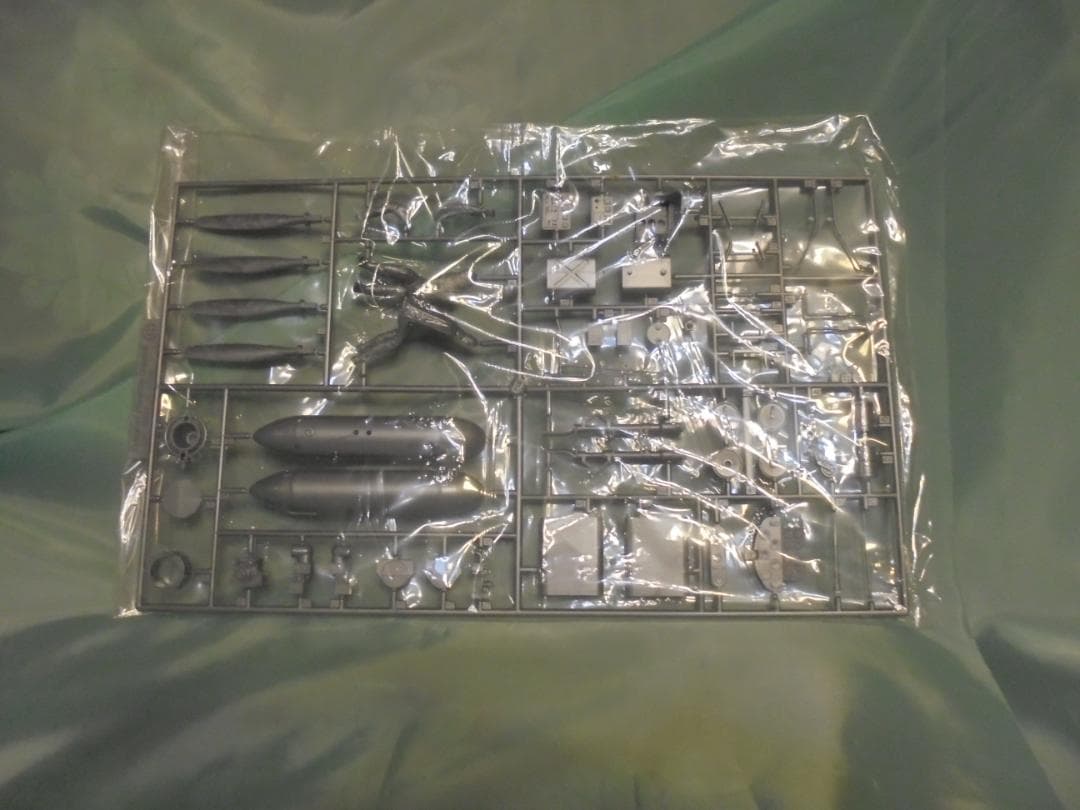 1/24バンダイ局地戦闘機 紫電改 プラモデルキット