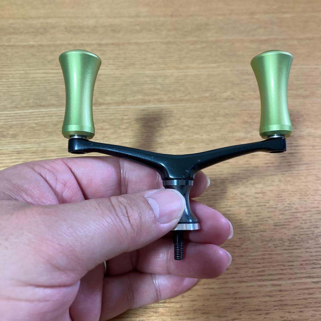 美品　シマノ用　ダブルハンドル　ロングノブ　カモフラバランサー　バス釣り