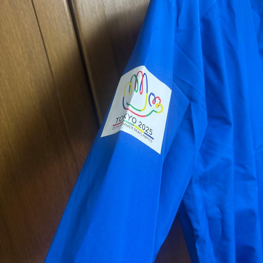 東京2025 ウィンドブレーカー 青
