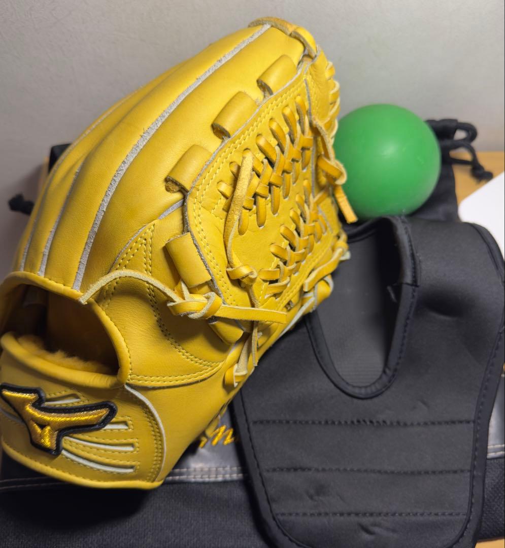 Mizuno Pro 硬式グローブ イエロー