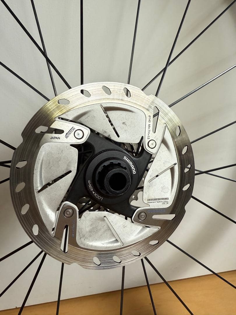 ボントレガー Aeolus Pro 37 カーボンホイール前後 おまけ付き