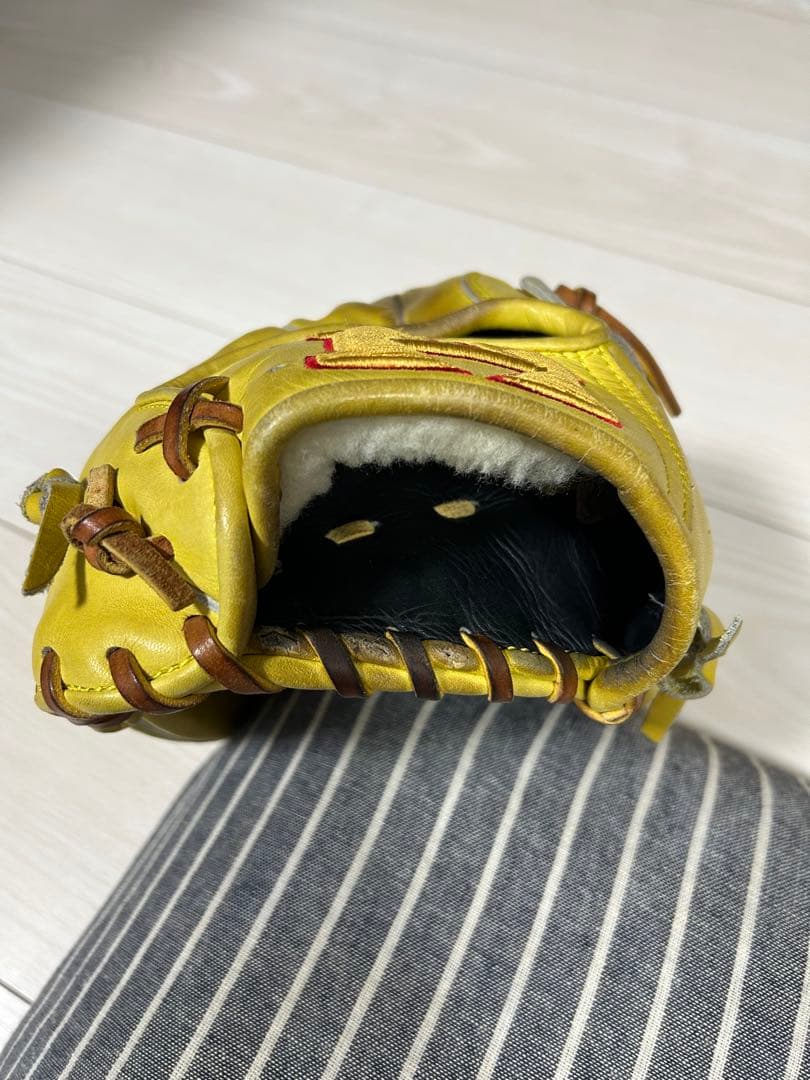 ハイゴールド 軟式 グローブ イエロー 内野用