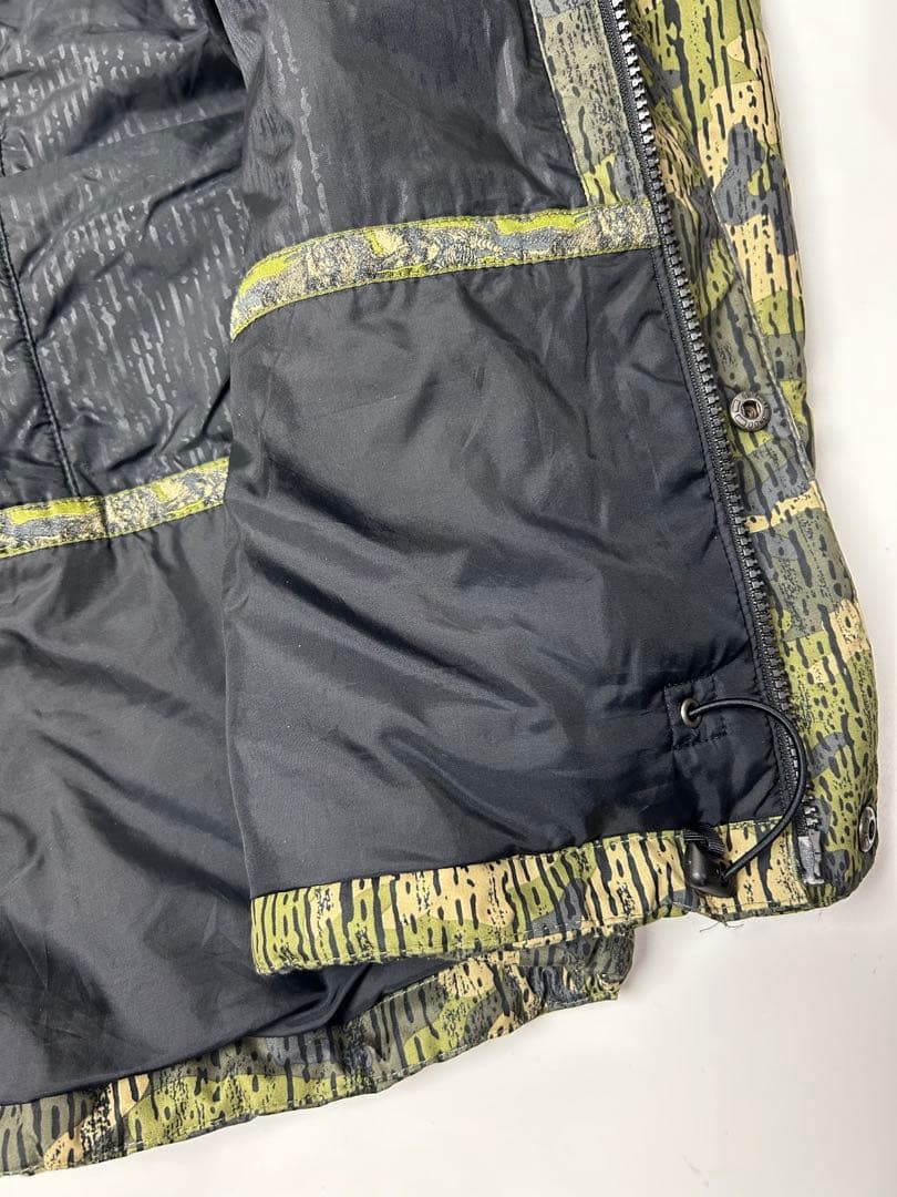BURTON カモフラージュ　迷彩　フード付き　ウィンタージャケット スノボ　M