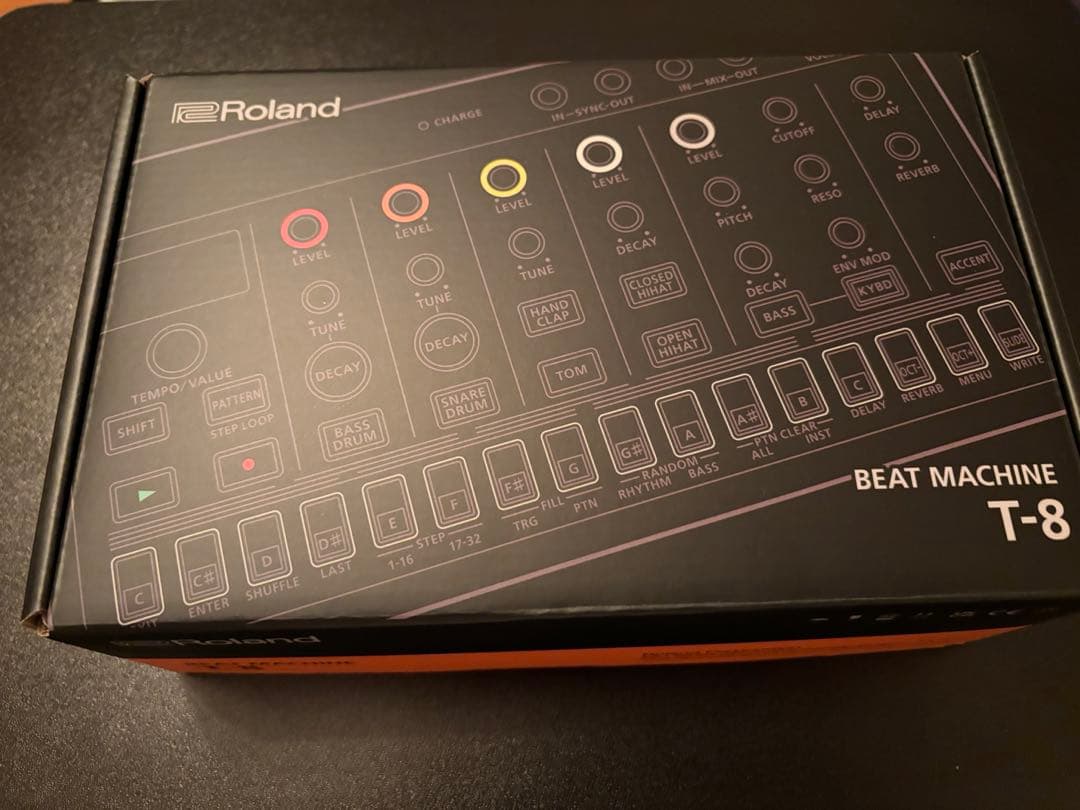 Roland t-8 ドラムマシン