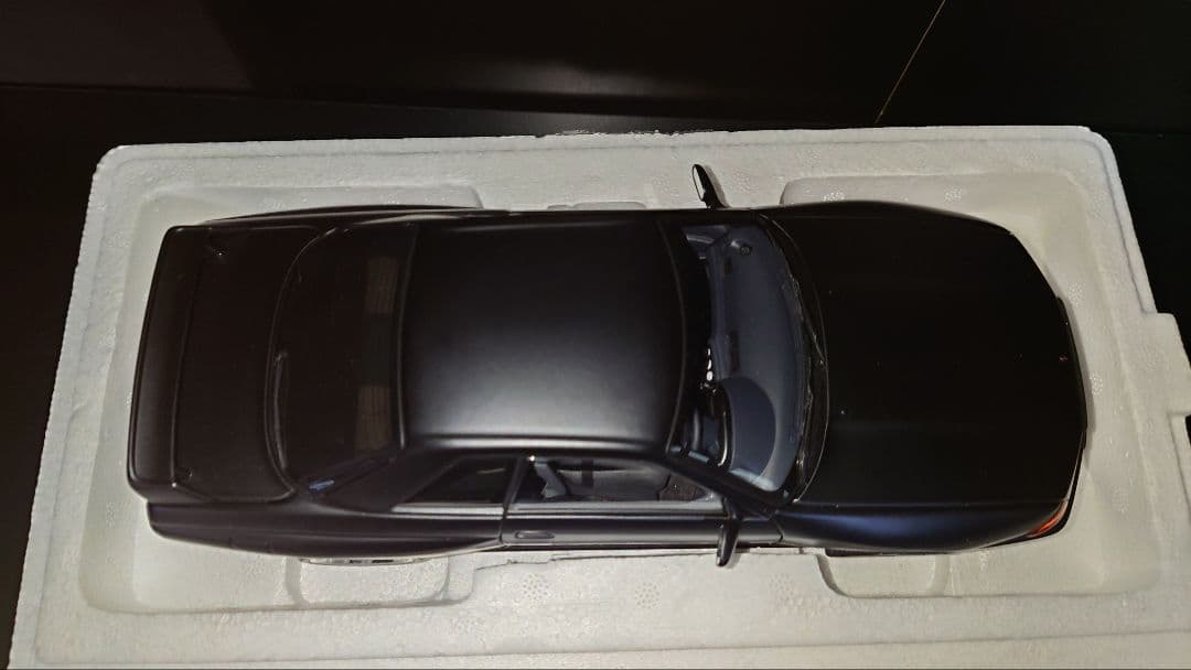 1500台限定 1/18 autoart Nissan r32 GT-R