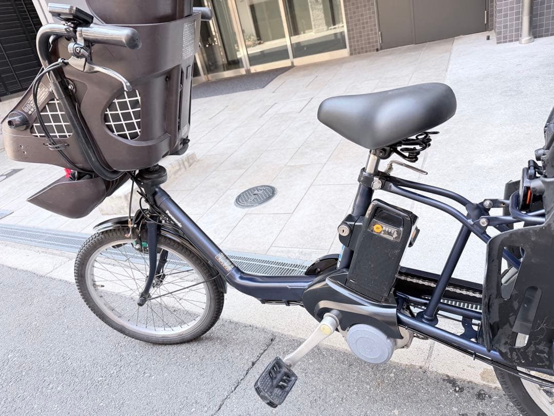 子供乗せ　3人　パナソニック　電動アシスト自転車 チャイルドシート付き 黒