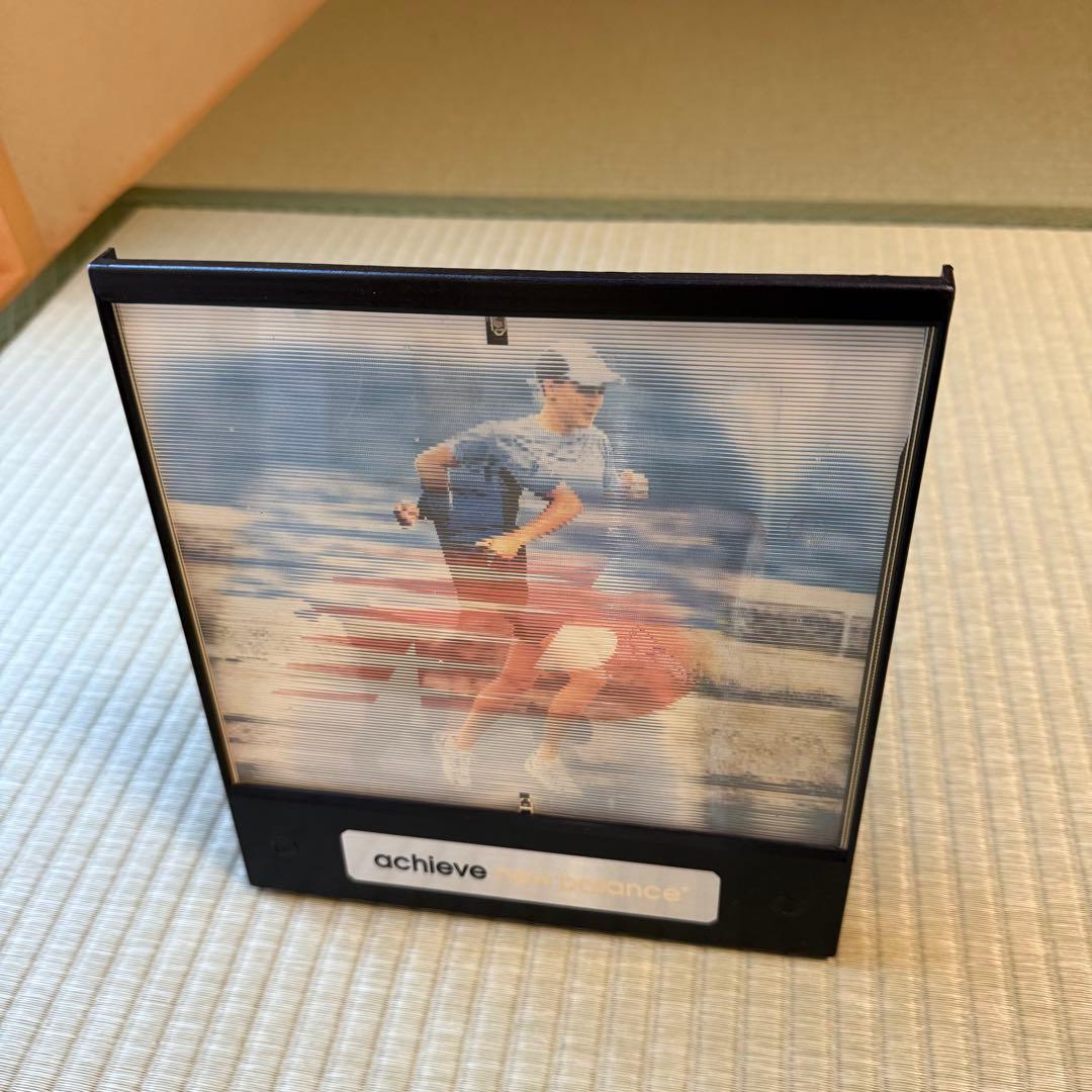 90s archive New Balance 3Dグラフィック 画像切り替わり