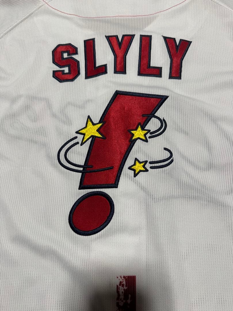 未使用 広島カープ SLYLE スライリー ハイクオリティユニフォーム Oサイズ