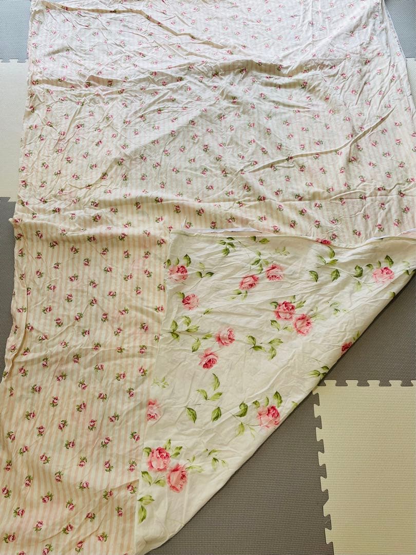 【ローラアシュレイ】花柄ストライプ ベッドカバー
