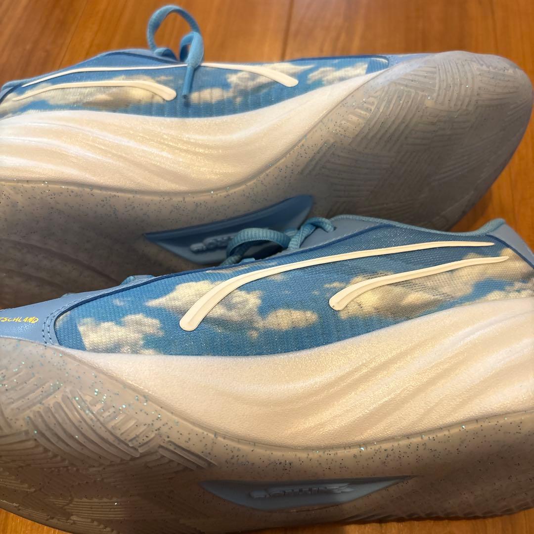 ⭐︎最終お値下げ！PUMA 青い雲柄 バスケットシューズ　２６㎝