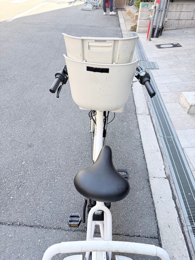 子供乗せ　ブリヂストン　BIKKE 電動アシスト自転車 チャイルドシート付き