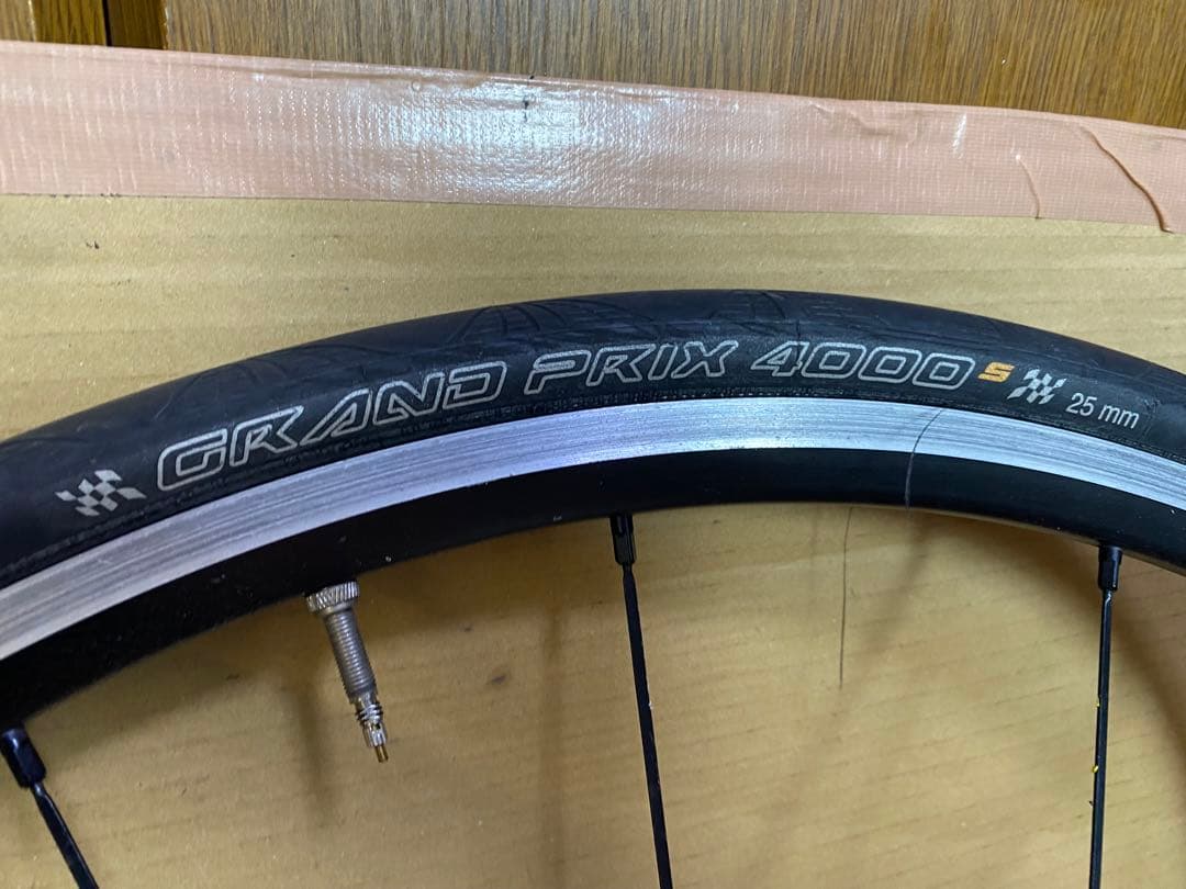 シマノ　WH-RS21 コンチネンタルGP4000