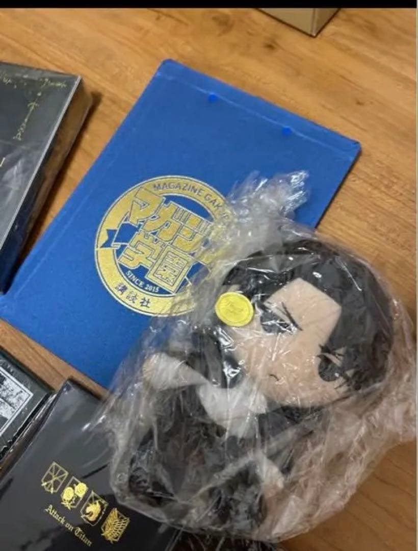 進撃の巨人　グッズセット