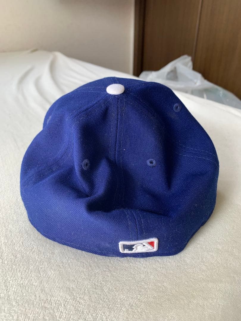 ロサンゼルス・ドジャース　ナイキオーセンティックパーカーとニューエラキャップ
