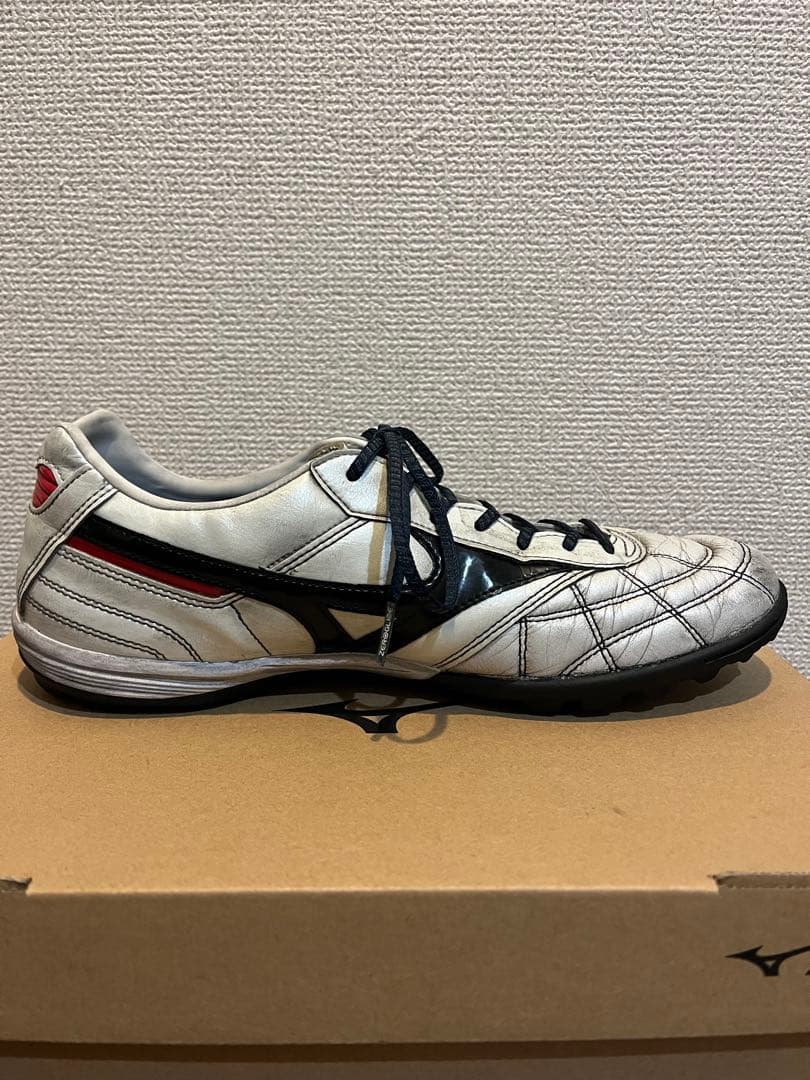 Mizuno Morelia TF 27.5cm ホワイト/ブラック