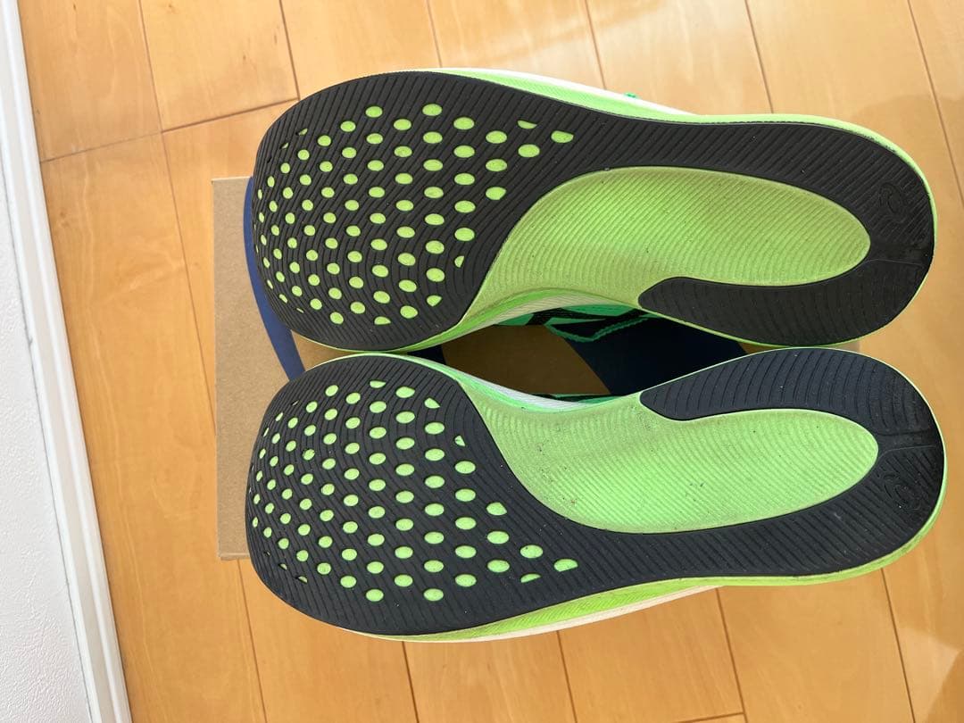 アシックス　S4+yogiri 27.0cm