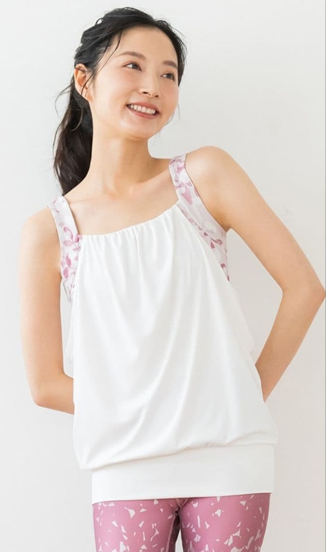 新品☆未使用【SUKALA】レイヤードタンクトップ＆レギンスＳsize