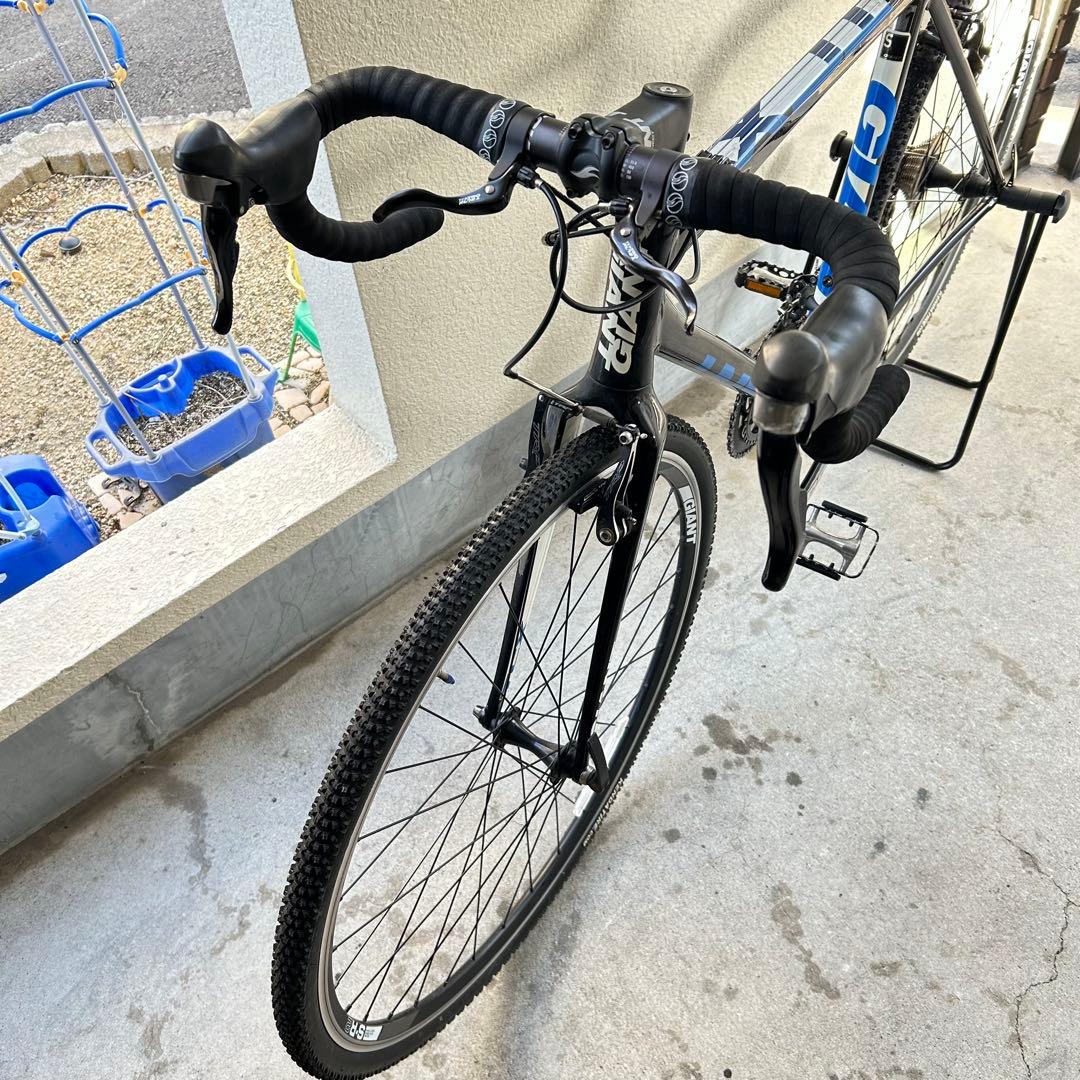 確認中　購入不可　giant TCX1 105 2013年モデル