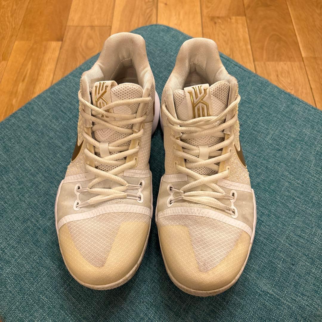 NIKE カイリー3 ゴールド