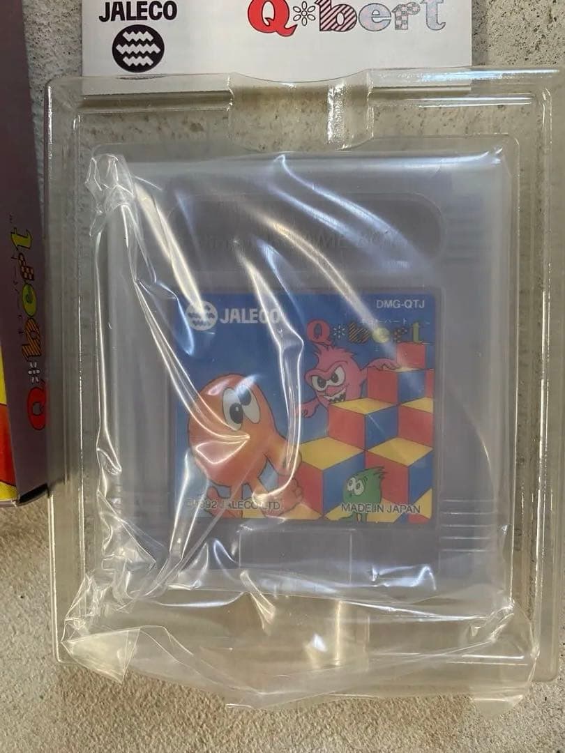 稀少新品　ゲームボーイQbertキューバートカセット