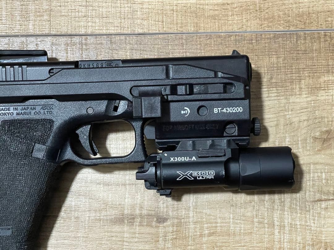 東京マルイ Glock 22 B&T USW-G17タイプ　ポリマーVer.