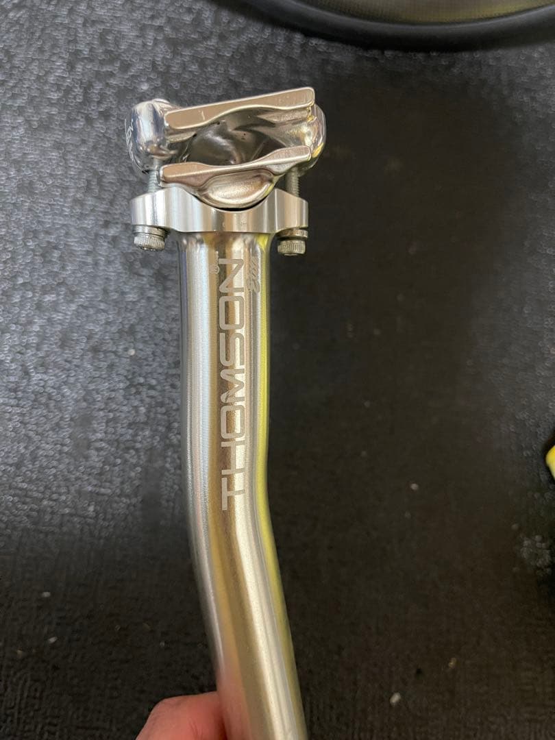 THOMSON シートポスト 27.2mm シルバー