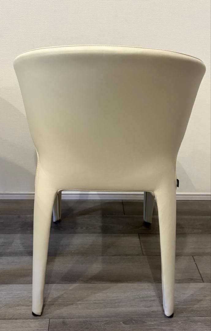 367 HOLA CASSINA IXCラテベージュ HIRO
