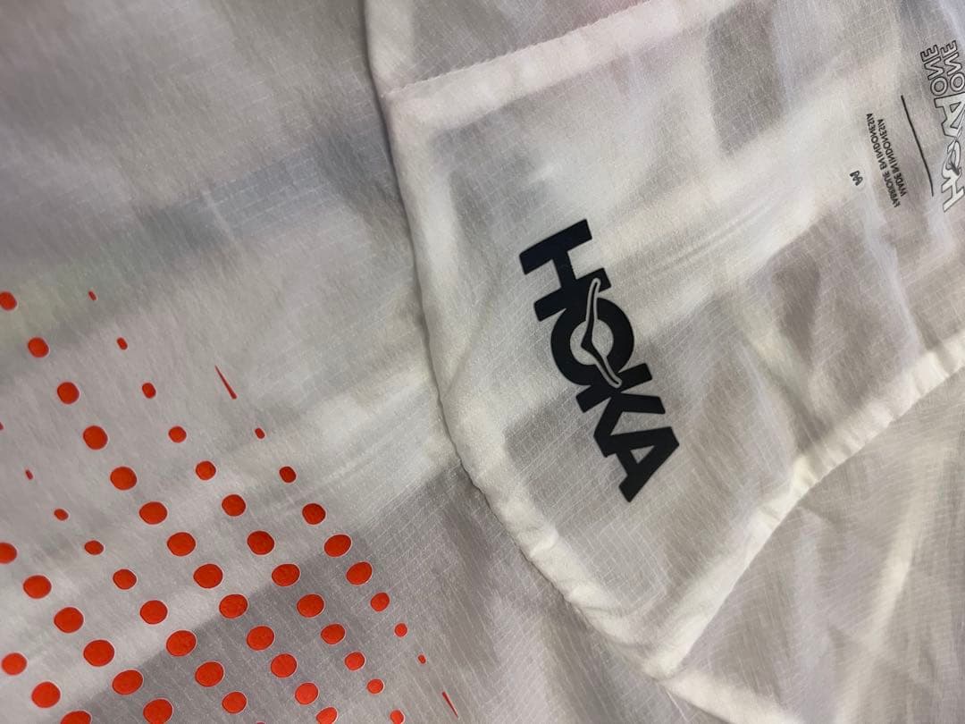 HOKA フード付きジャケット Mサイズ