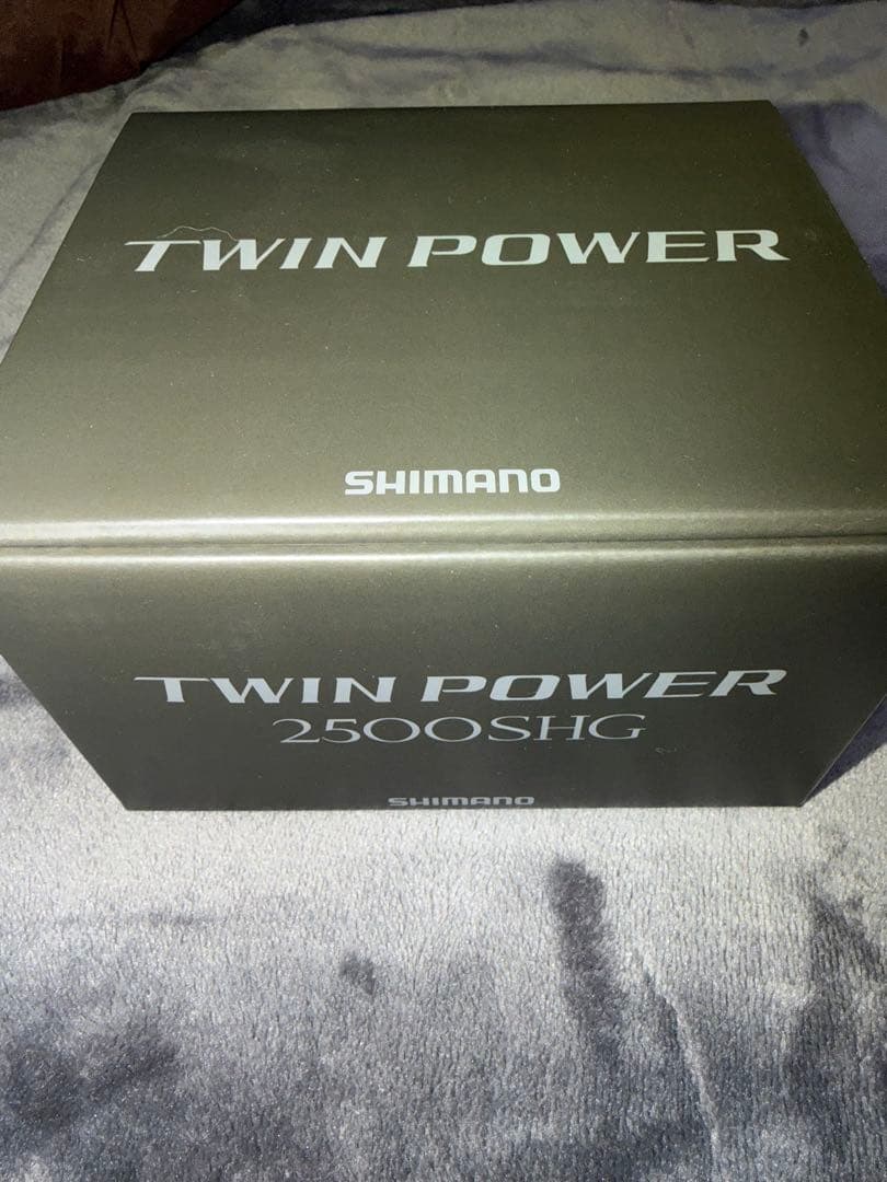 SHIMANO TWIN POWER 2500SHG スピニングリール