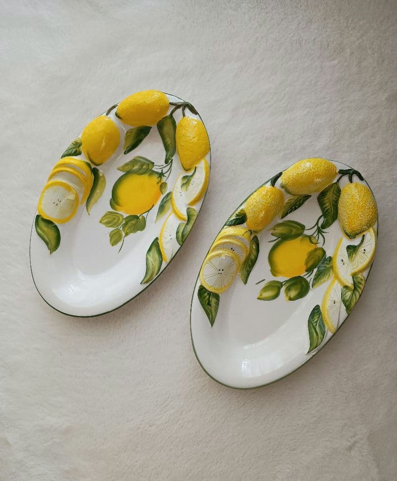 ☘新品・未使用　イタリア製レモン柄プレート２枚セット☘　オーバル