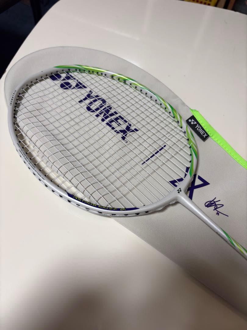 YONEX バドミントンラケット アストロクス100ZZ