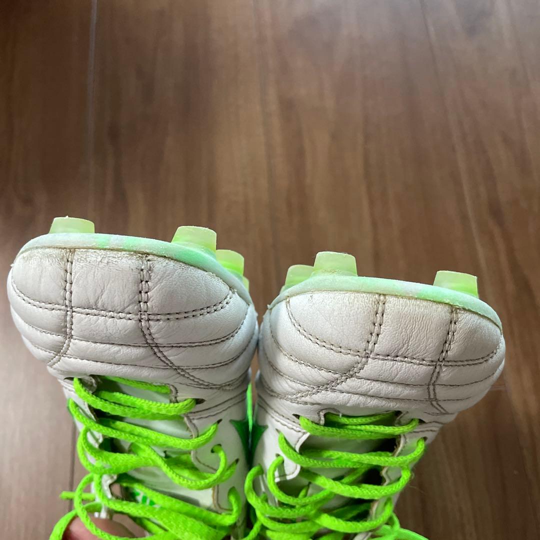 Mizuno サッカースパイク ホワイト/グリーンMORELIA nEO4