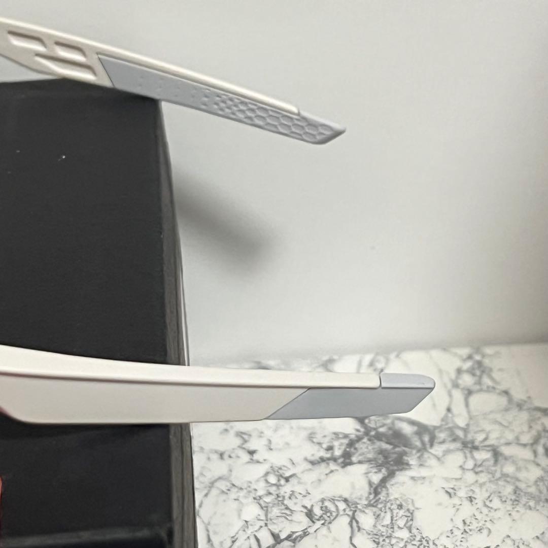 100% ワンハンドレッド サングラス S2 White HiPER Red