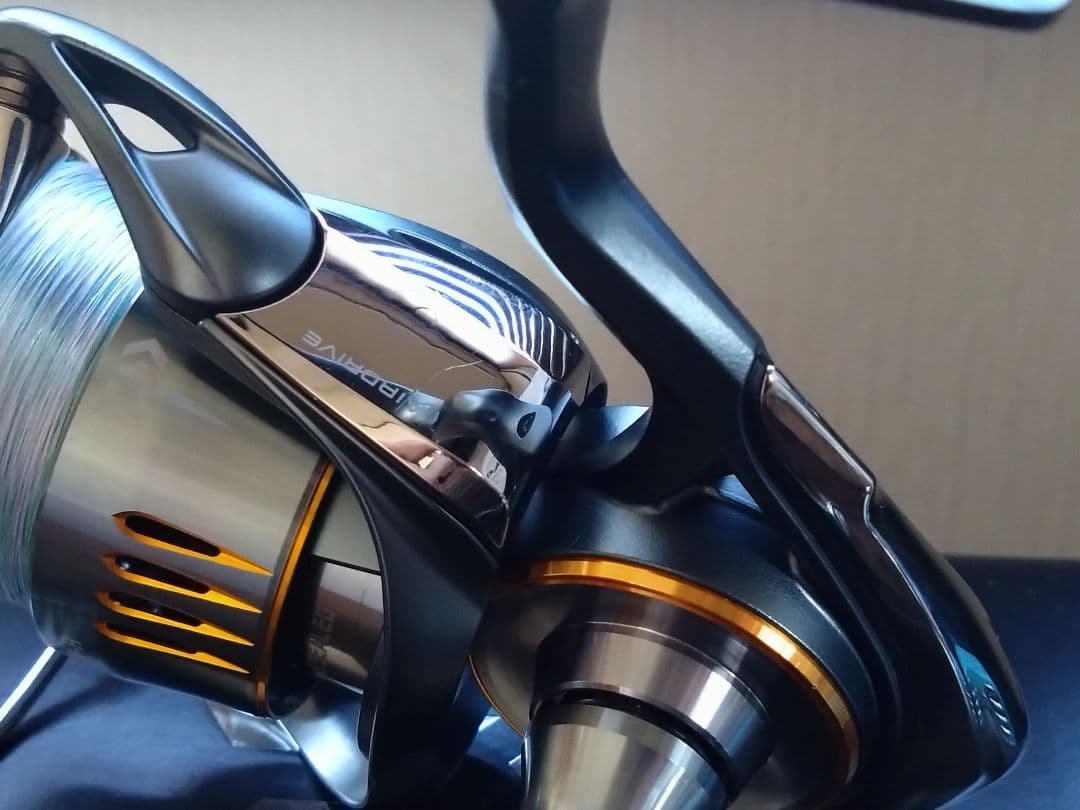DAIWA　ダイワ　23エアリティ　PC LT2500-H　予備スプール付