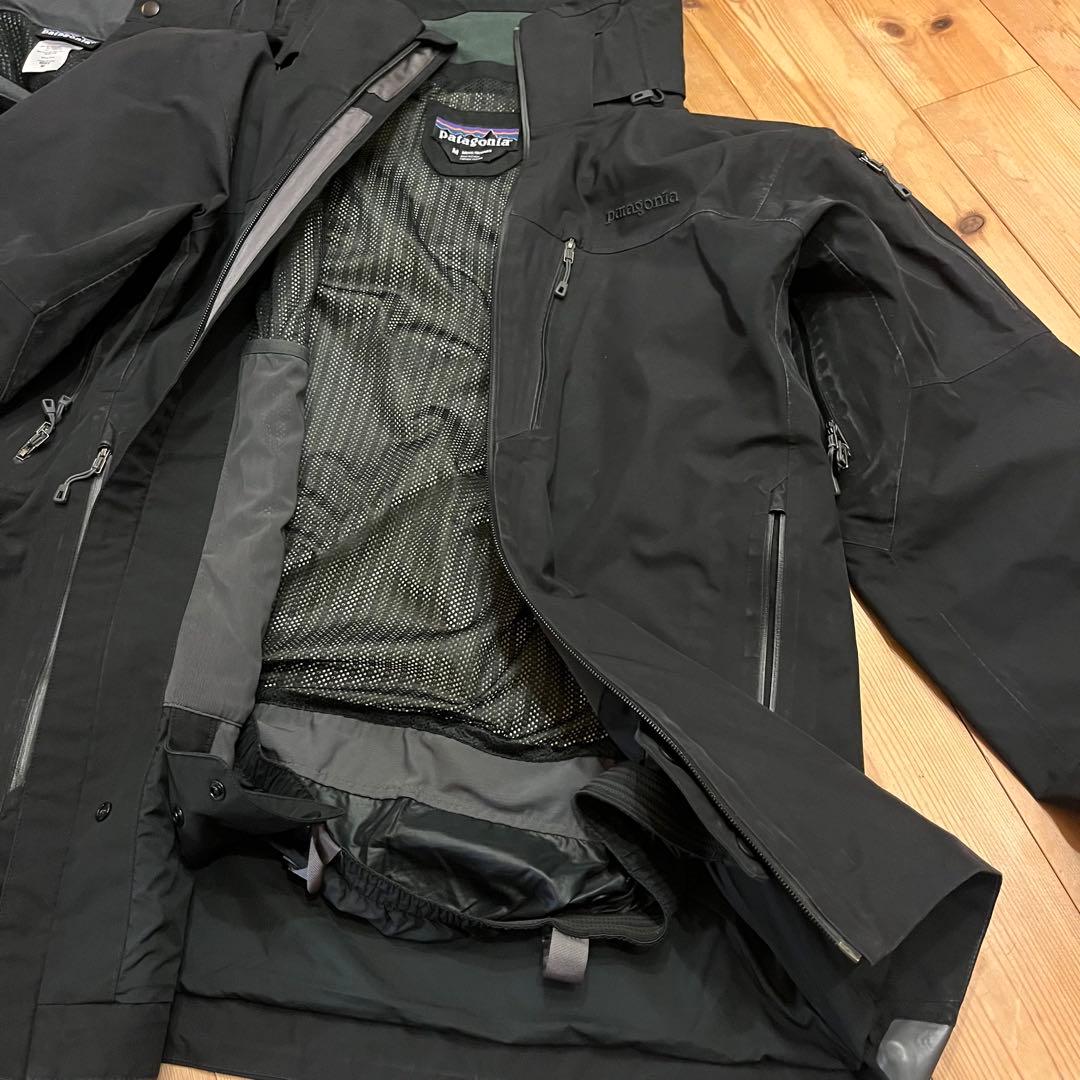 patagonia パウダーボウル黒M上下　人気サイズ