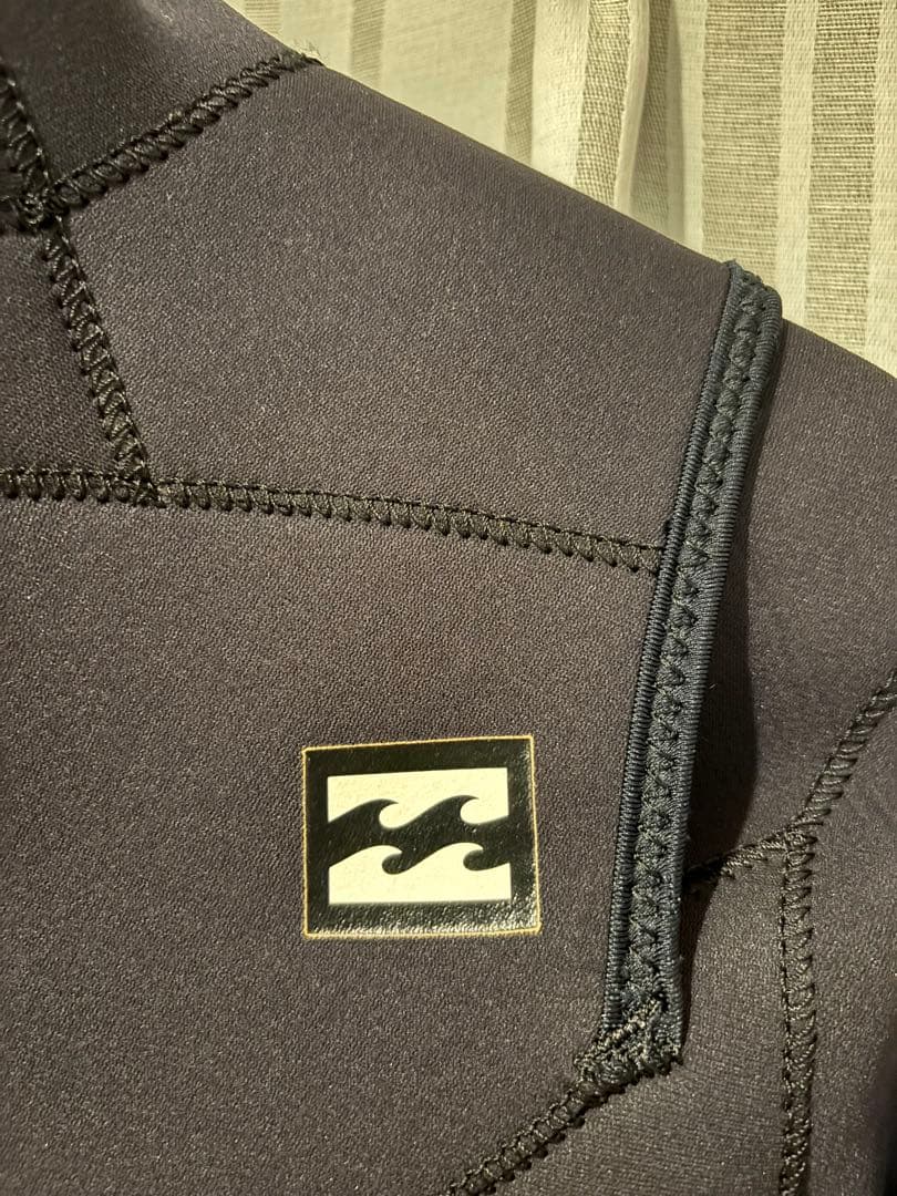 Billabong Revolution フルスーツ ブラック